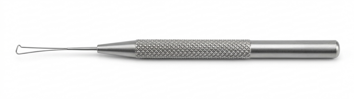 TISCO Lifecare Dastoor Iris Retractor Left – Precision Ophthalmic Instrument for Controlled Iris Retraction