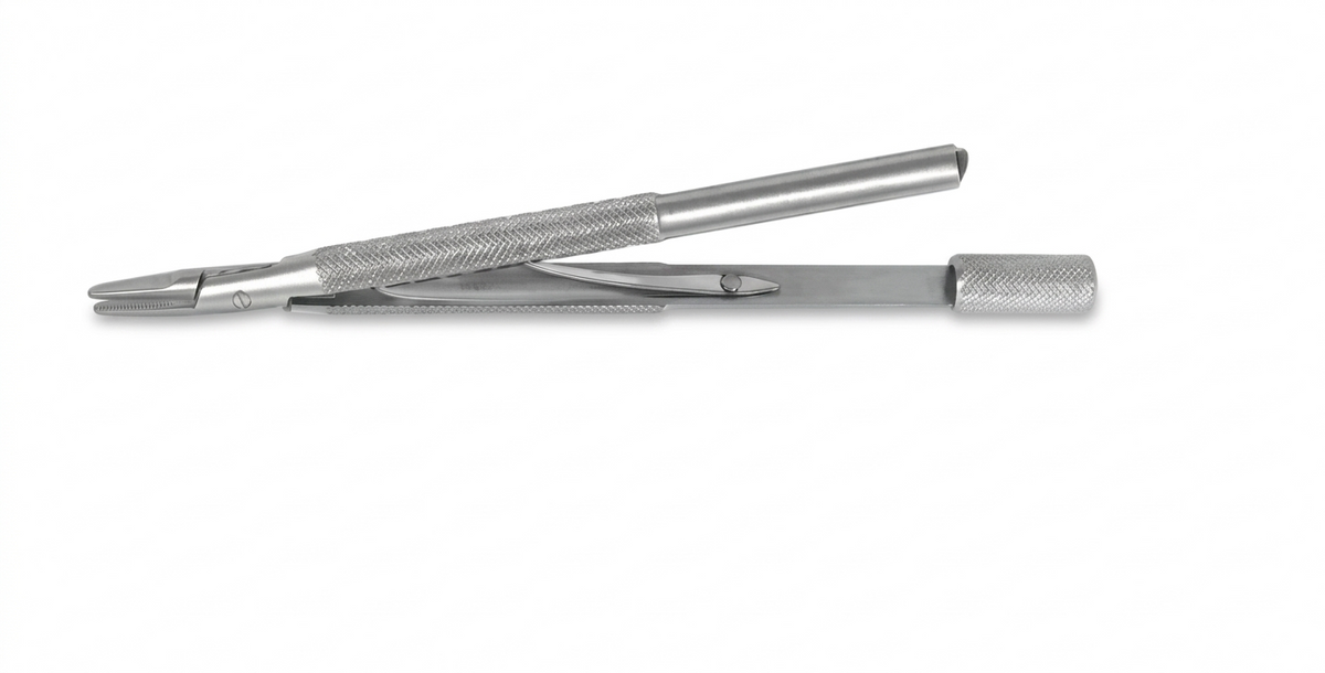TISCO Lifecare Swiss Model Blade Holder Pencil Type Angled 9 CM – Precision Ophthalmic Microsurgical Blade Handle